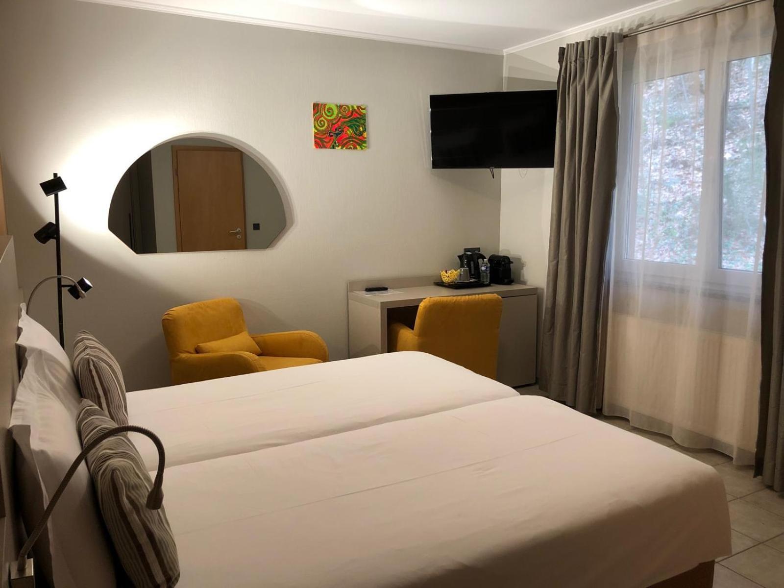 Appart-Hotel Gwendy Bour Esterno foto