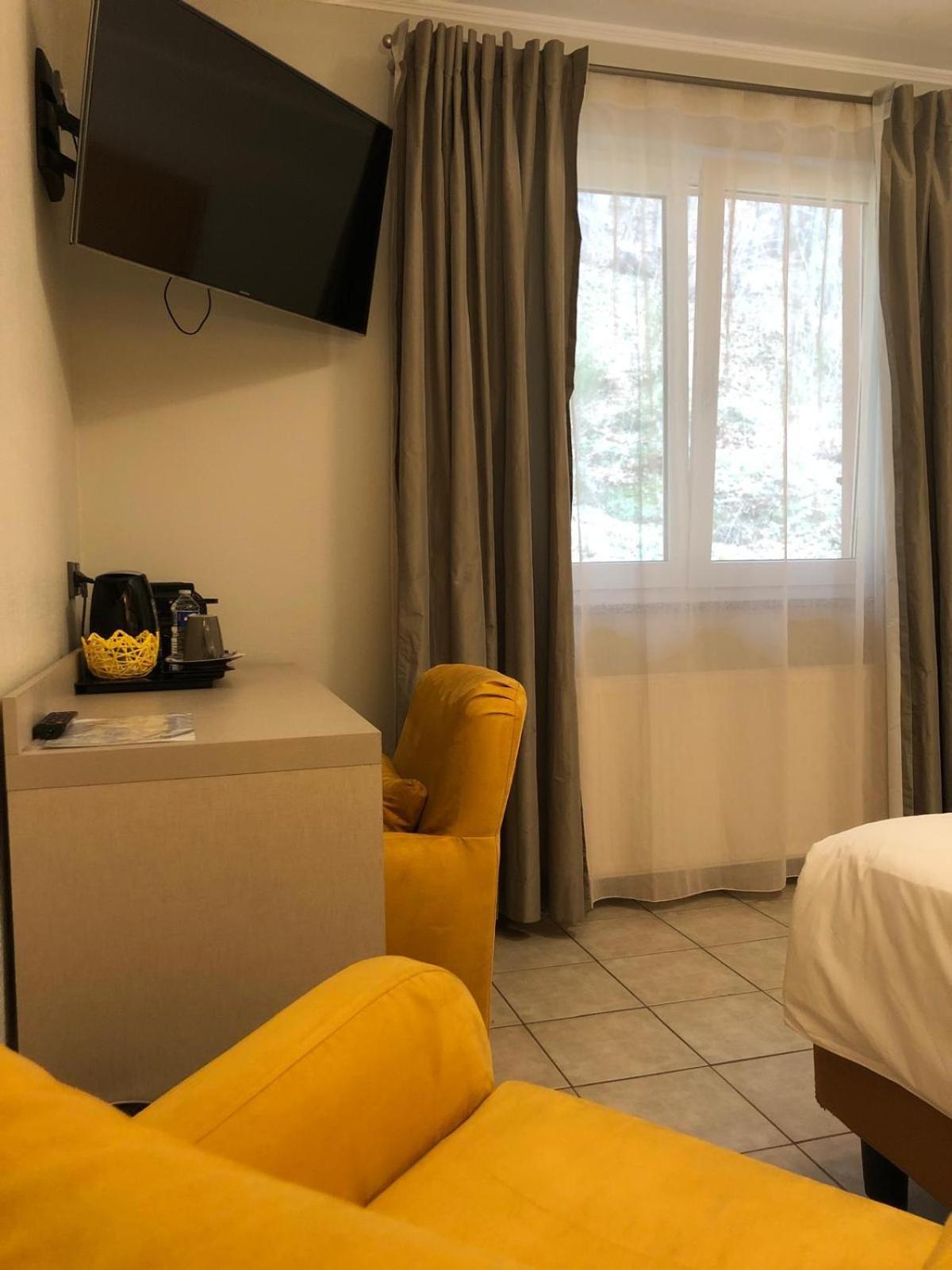 Appart-Hotel Gwendy Bour Esterno foto