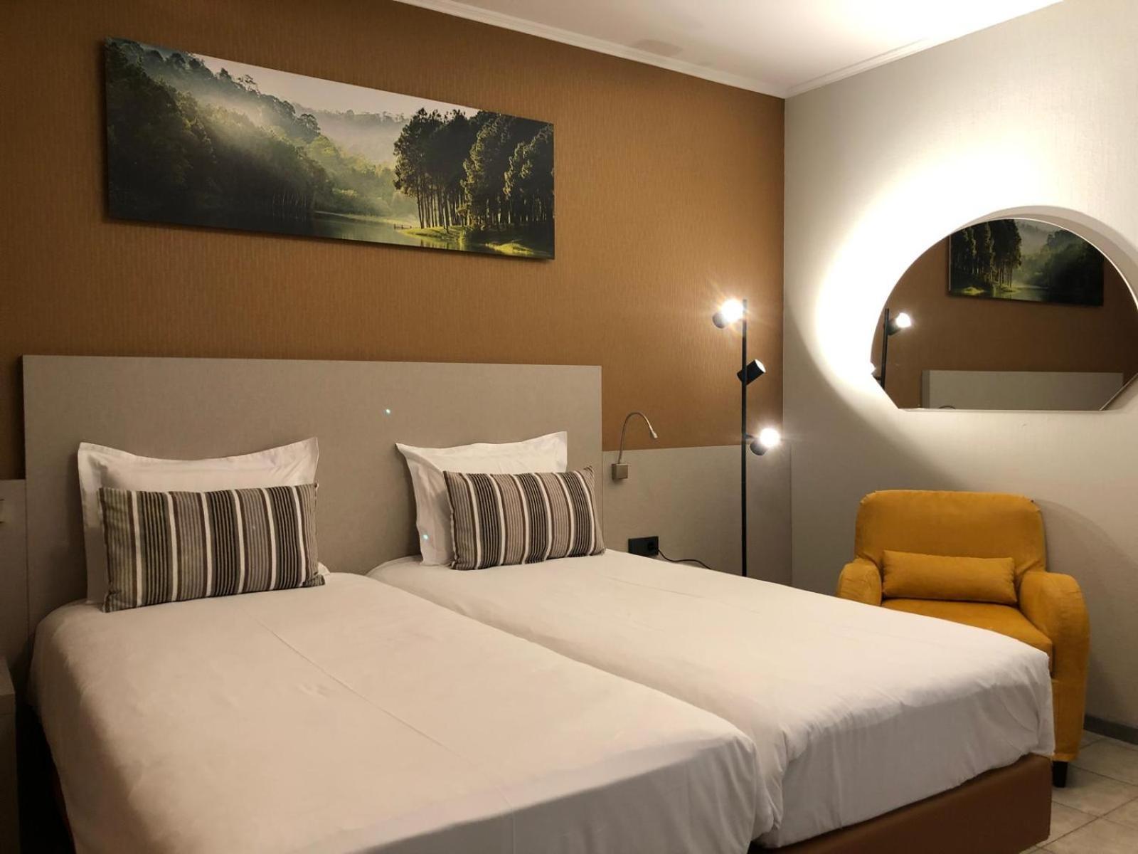 Appart-Hotel Gwendy Bour Esterno foto
