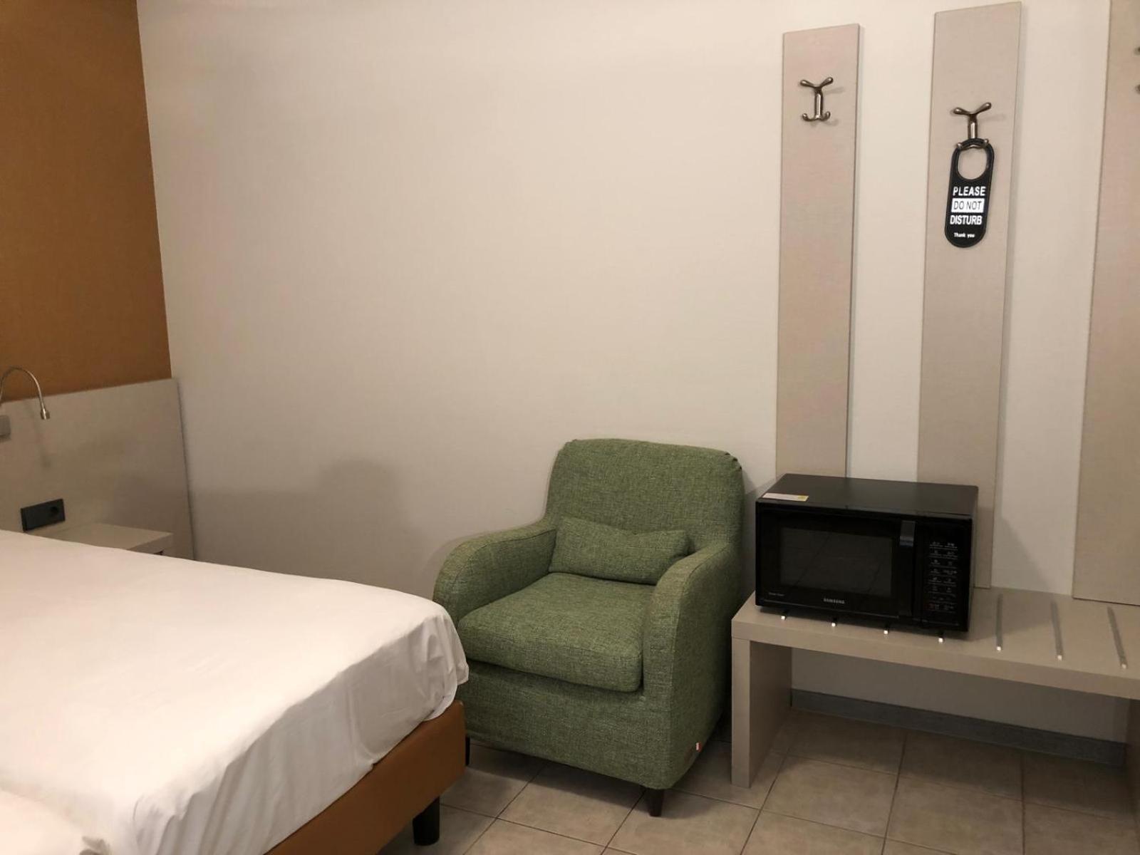 Appart-Hotel Gwendy Bour Esterno foto