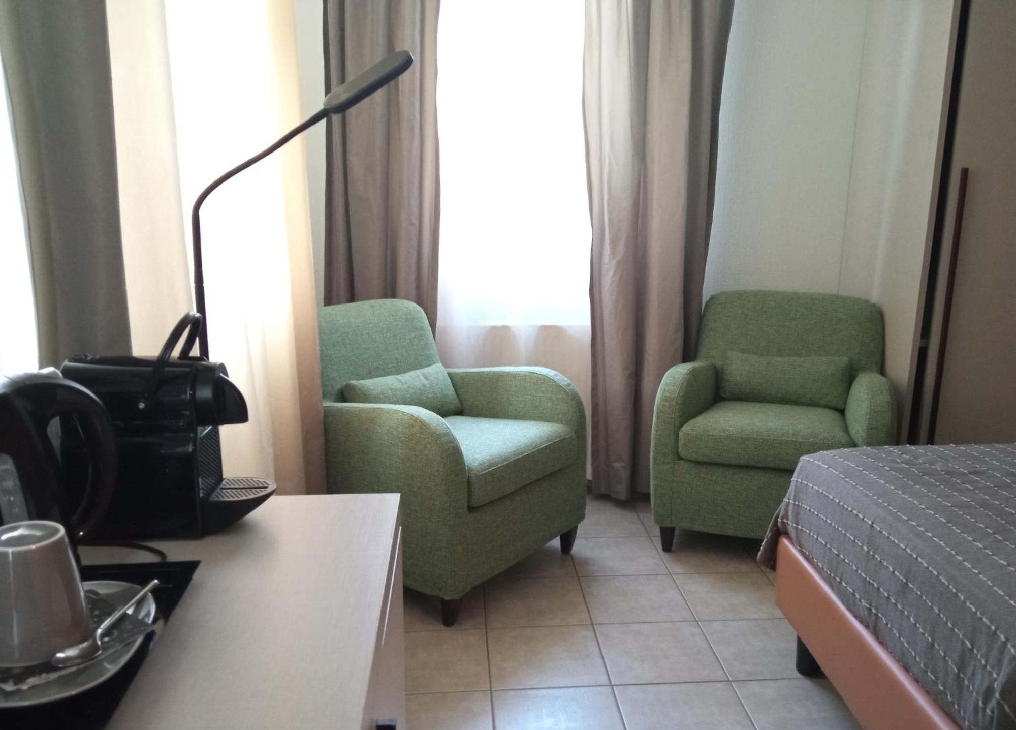 Appart-Hotel Gwendy Bour Esterno foto