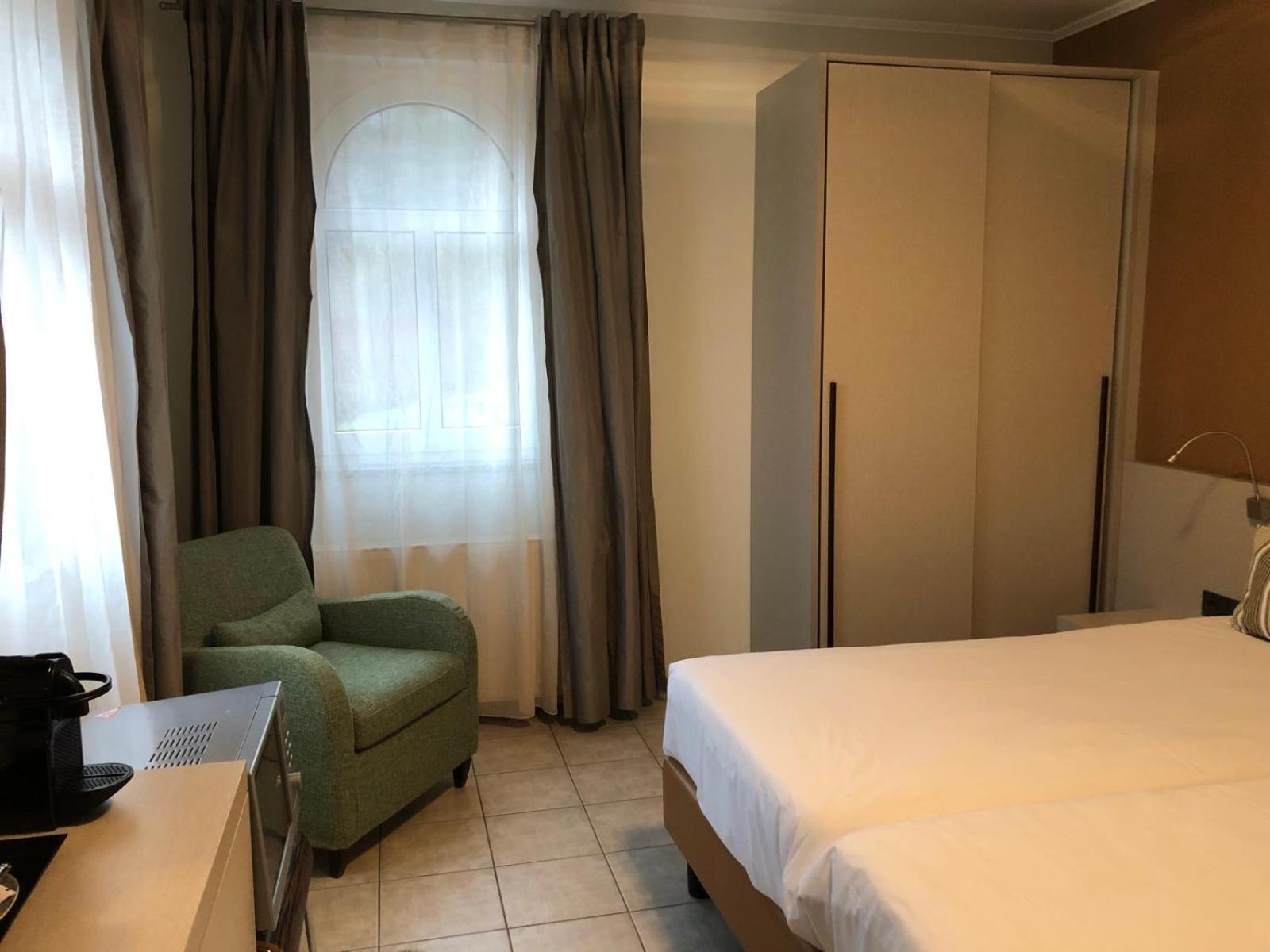 Appart-Hotel Gwendy Bour Esterno foto