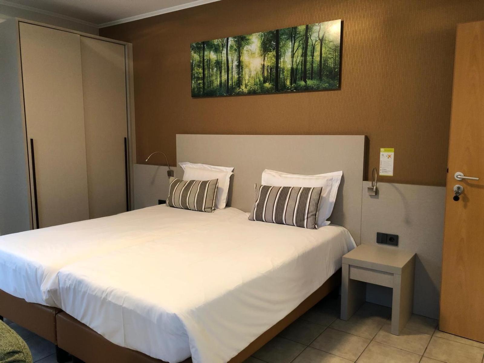 Appart-Hotel Gwendy Bour Esterno foto