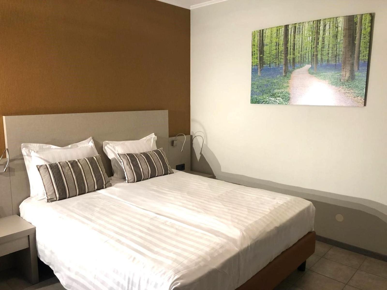 Appart-Hotel Gwendy Bour Esterno foto