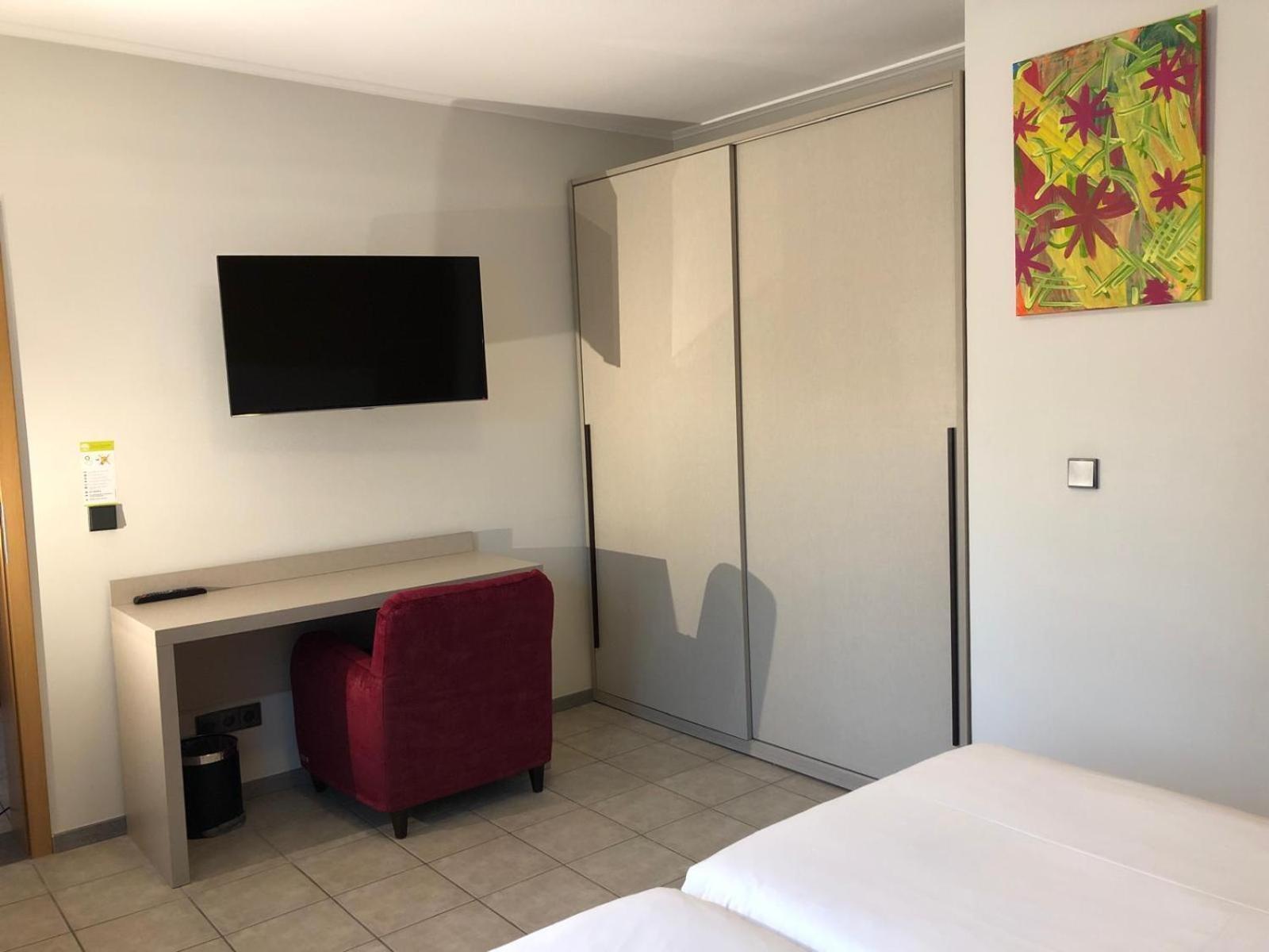 Appart-Hotel Gwendy Bour Esterno foto
